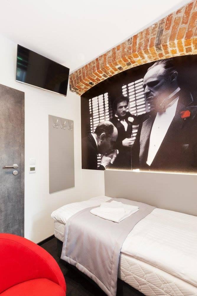 Bed & Breakfast Cinema Poznan